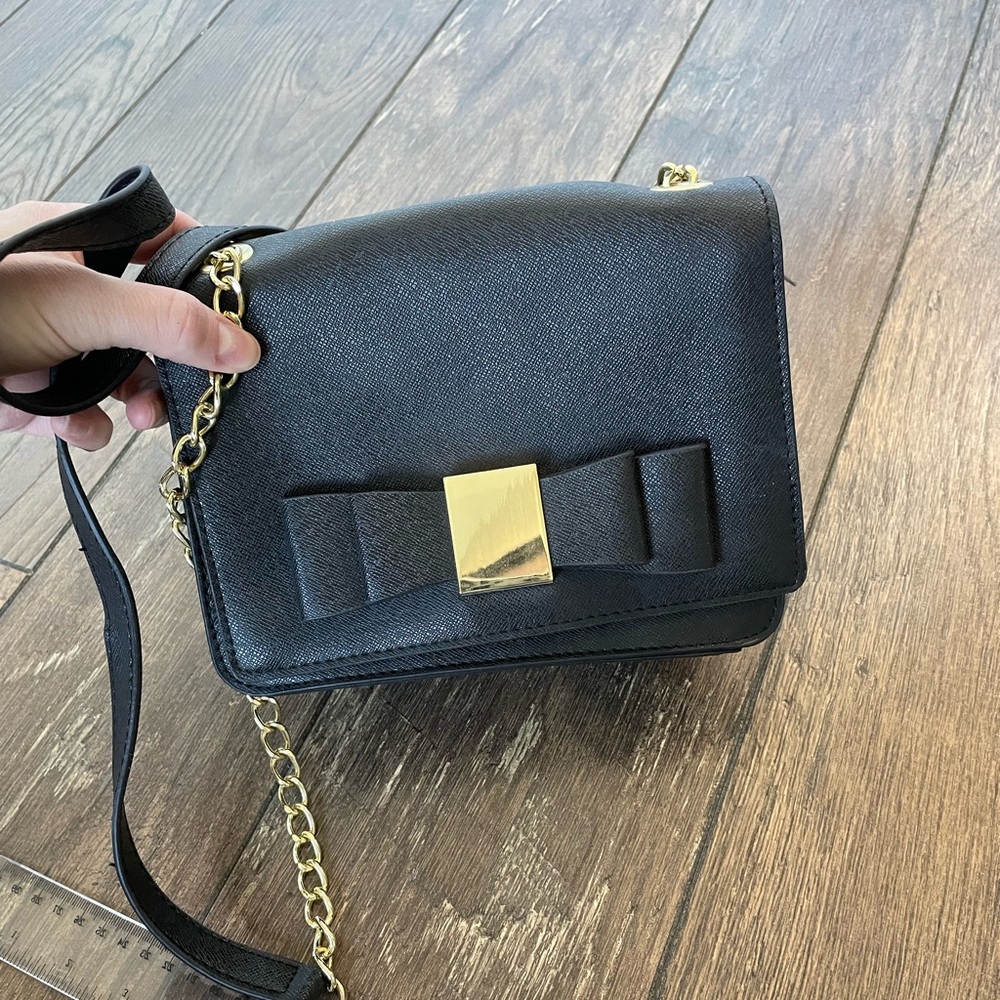Bow handbag
